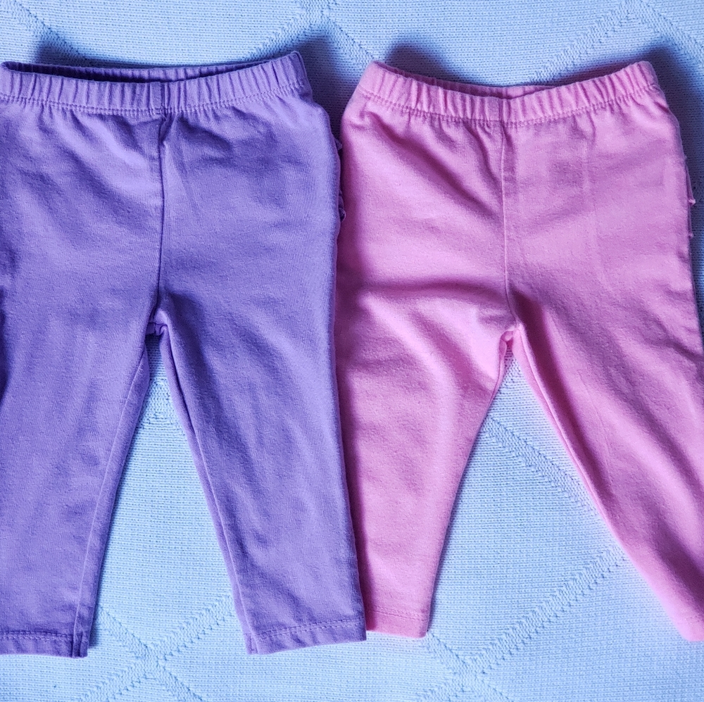 Garanimals Babygirl 2-pack ruffle pants Pink and Purple 6-9 months